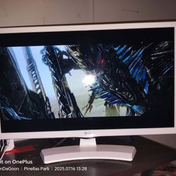 24 Inch LG LCD/LED Smart TV