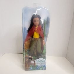 Disney Raya and the Last Dragon Fashion Doll, Movie Inspired Outfit, Ages 3+