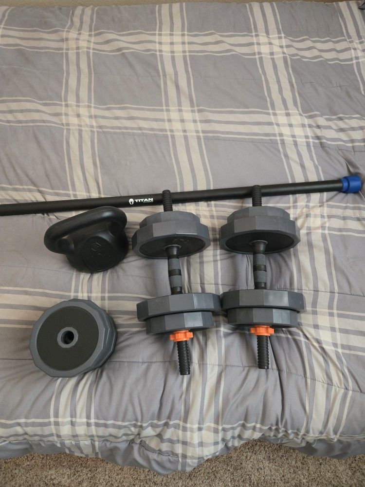 Adjustable Dumbbell Set With Gym Equipment