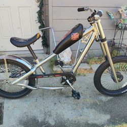 OOD WEST COAST CHOPPERS JESSE JAMES BIKE GOLD EDITION 