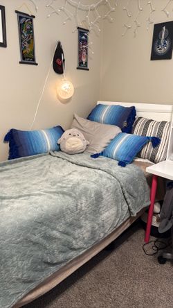 Twin bed set