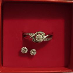 Diamond Ring & Diamond Earrings 