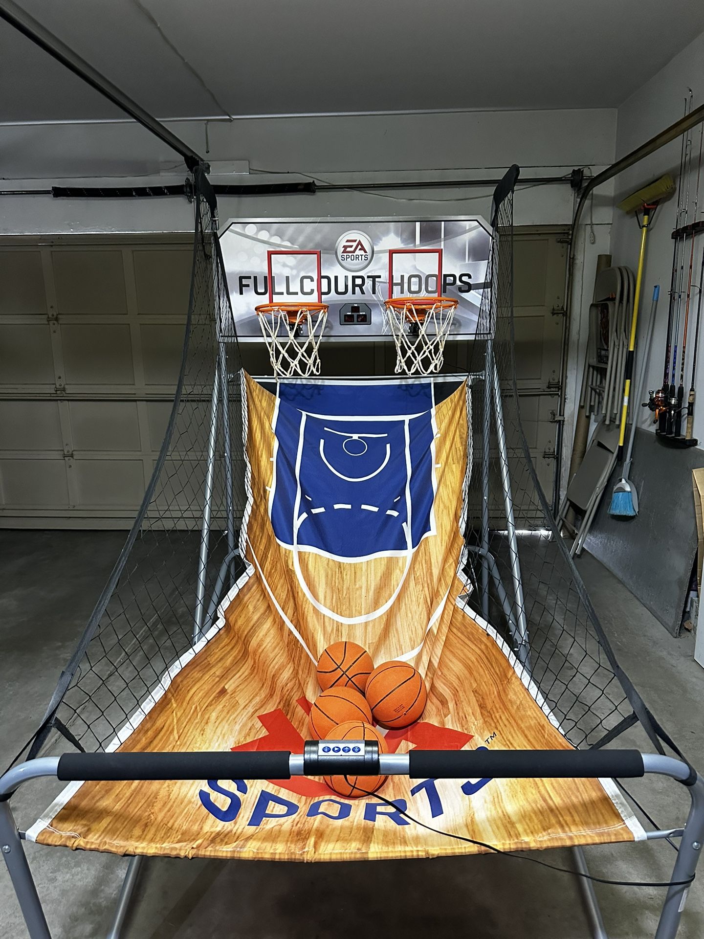 EA Sports Indoor 2 Player Basketball Game