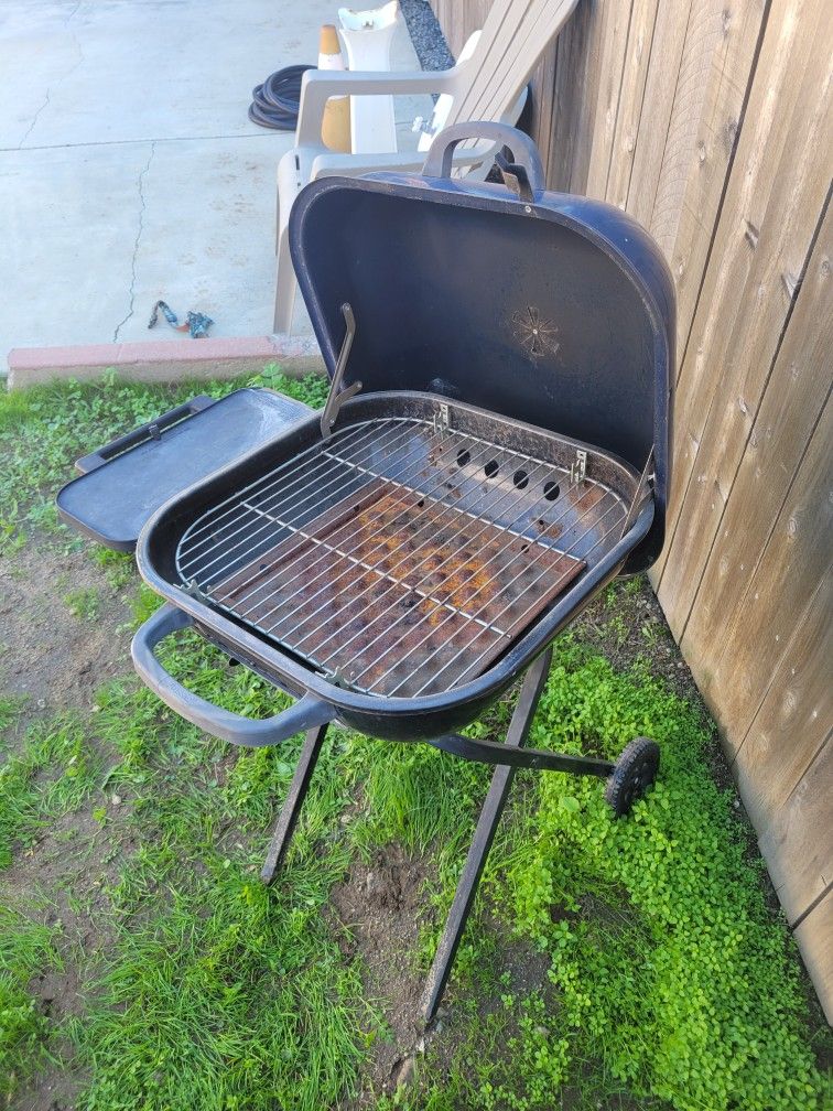 Portable Folding Charcoal Grill!