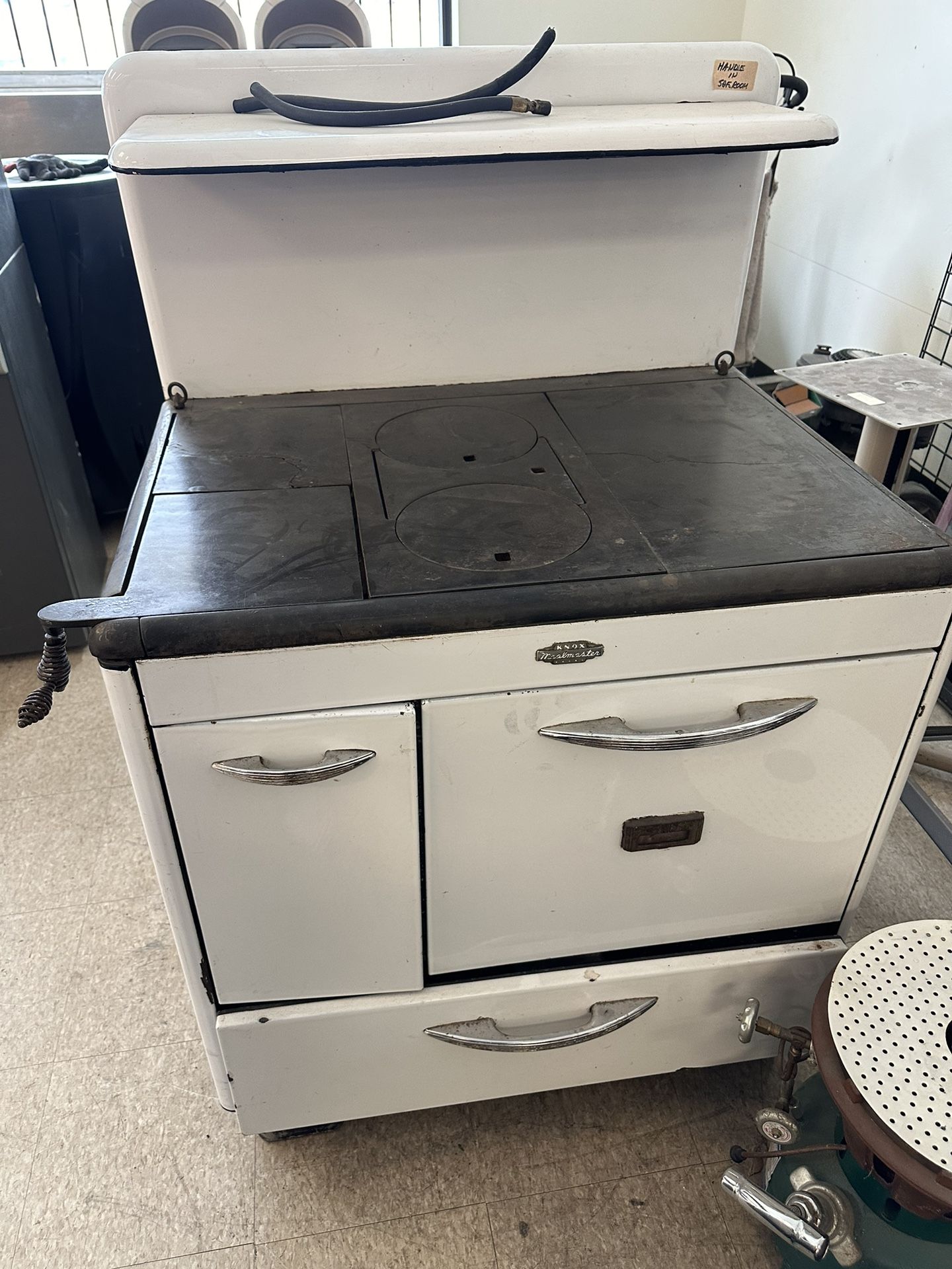 Antique Knox Mealmaster Coal Kitchen Stove 