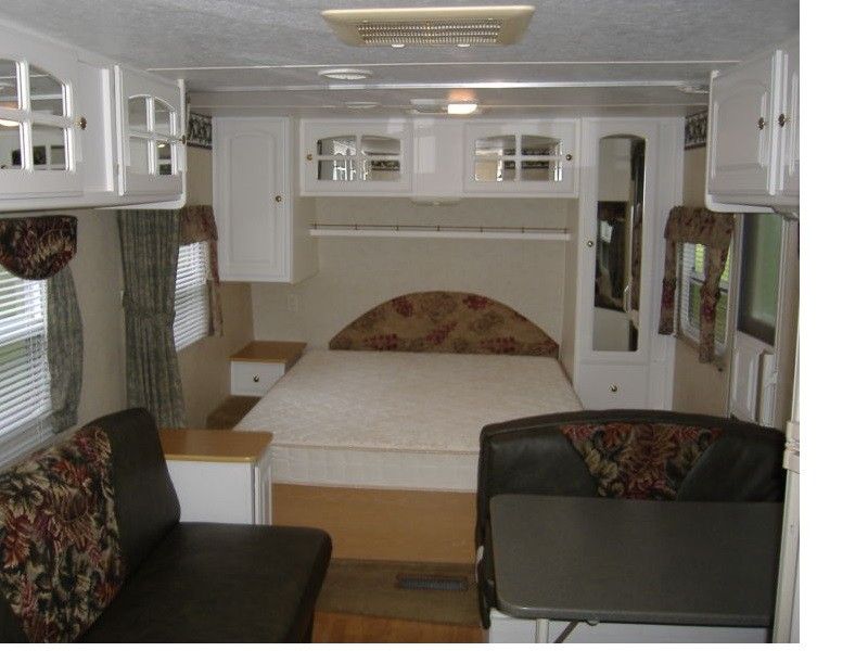 2002 Keystone Outback 25FB TRAVEL TRAILER