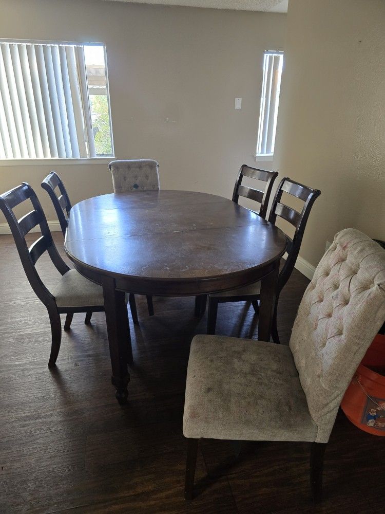 Dinning Table /Make an offer