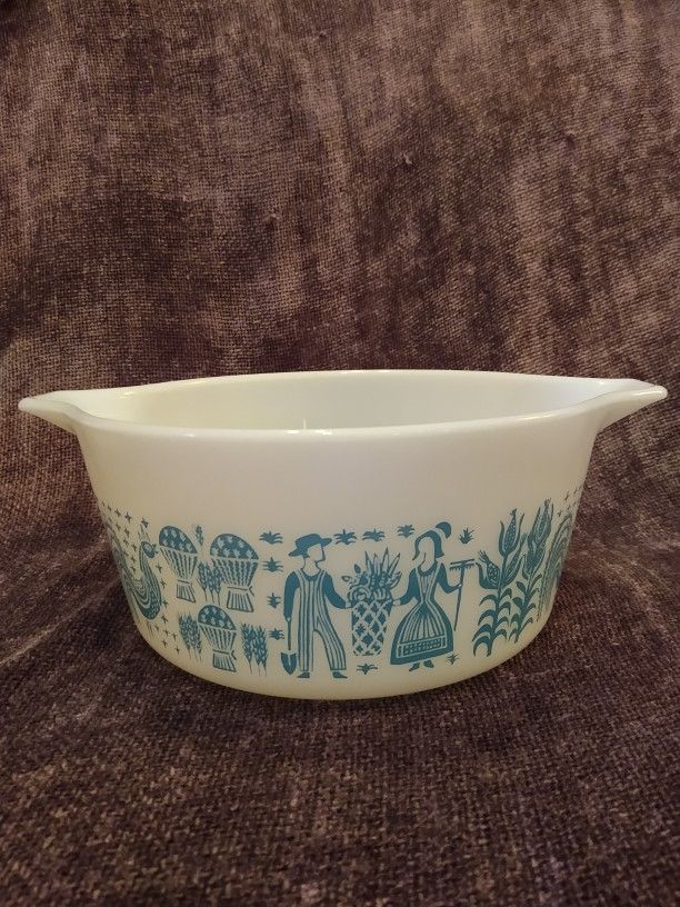 Vintage 474 - B 1 1/2 Quart Amish Butter Print  Pyrex