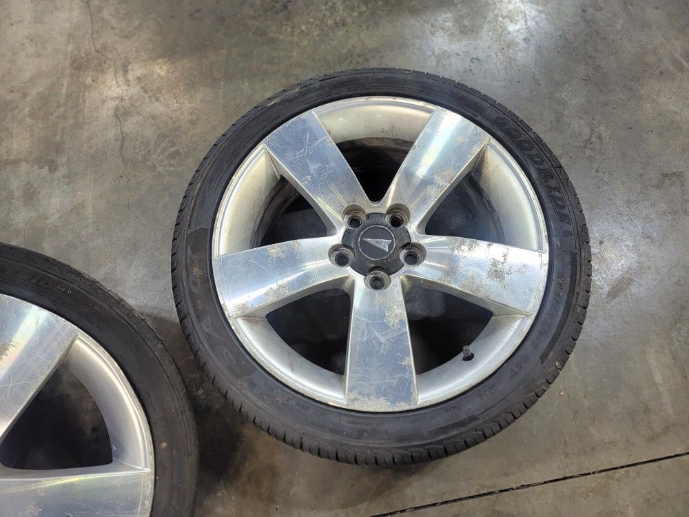 PONTIAC G8 GT 5 SPOKE WHEEL. 19"