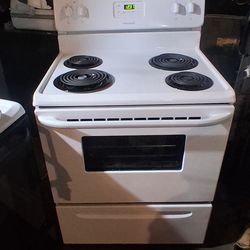 Frigidaire White Range (Stove/Oven) - Can Deliver