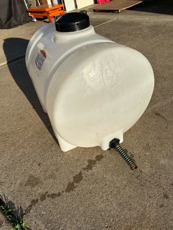 35 Gallon Portable Water Tank