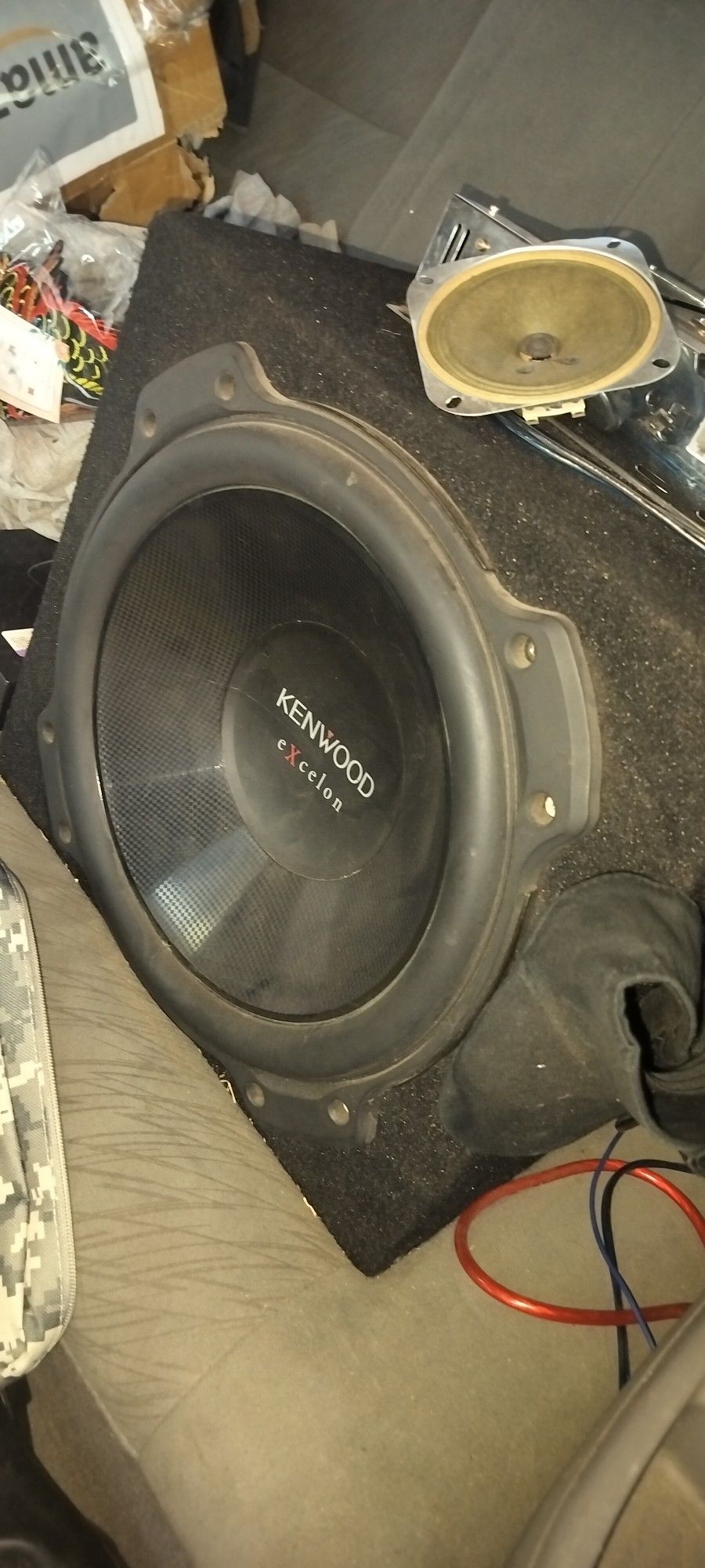 Subwoofer Con Amplificador Marca Kenwood