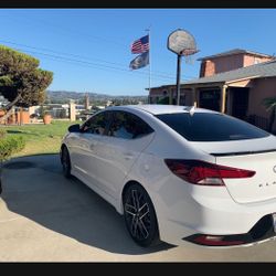 2019 Hyundai Elantra