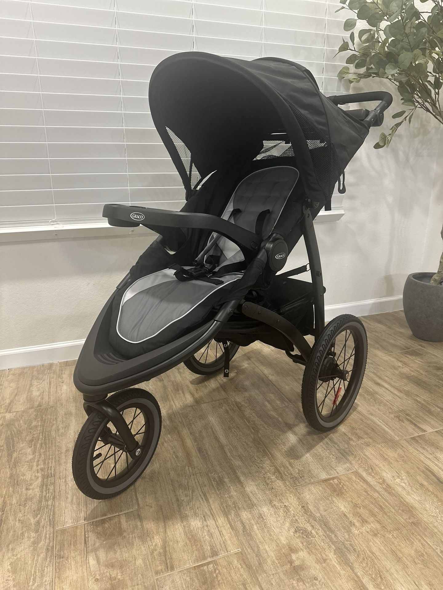 Graco FastAction Jogger LX - Stroller