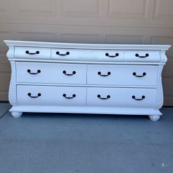 White 7-Drawers 