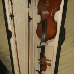 Violin Like New With Tuner Book And All The Accessories To Go With It