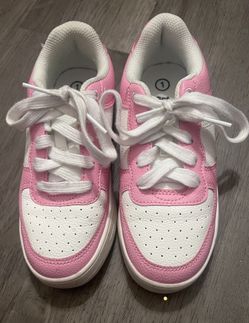 Girls pink and white shoes size 1