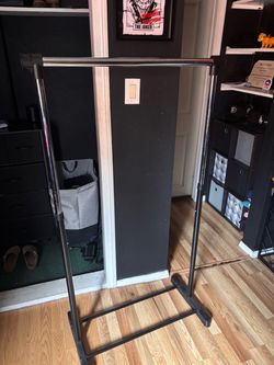 Freestanding Clothing Garment Rack