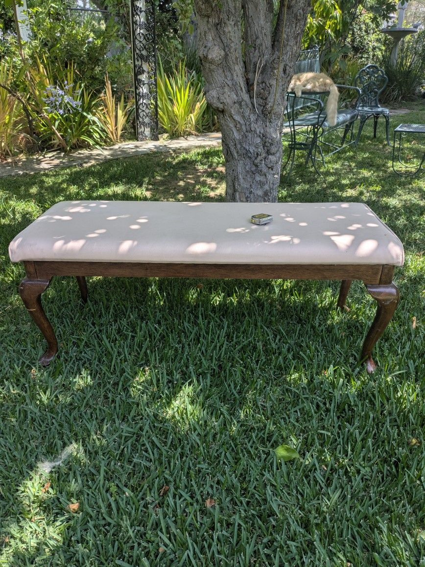 Vintage like bench