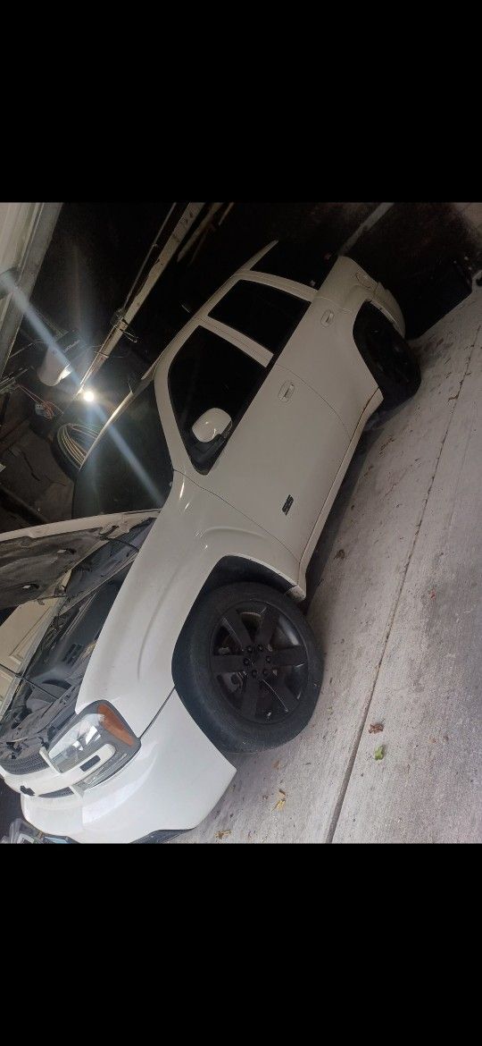 2006 Chevrolet Trailblazer SS * PART OUT*