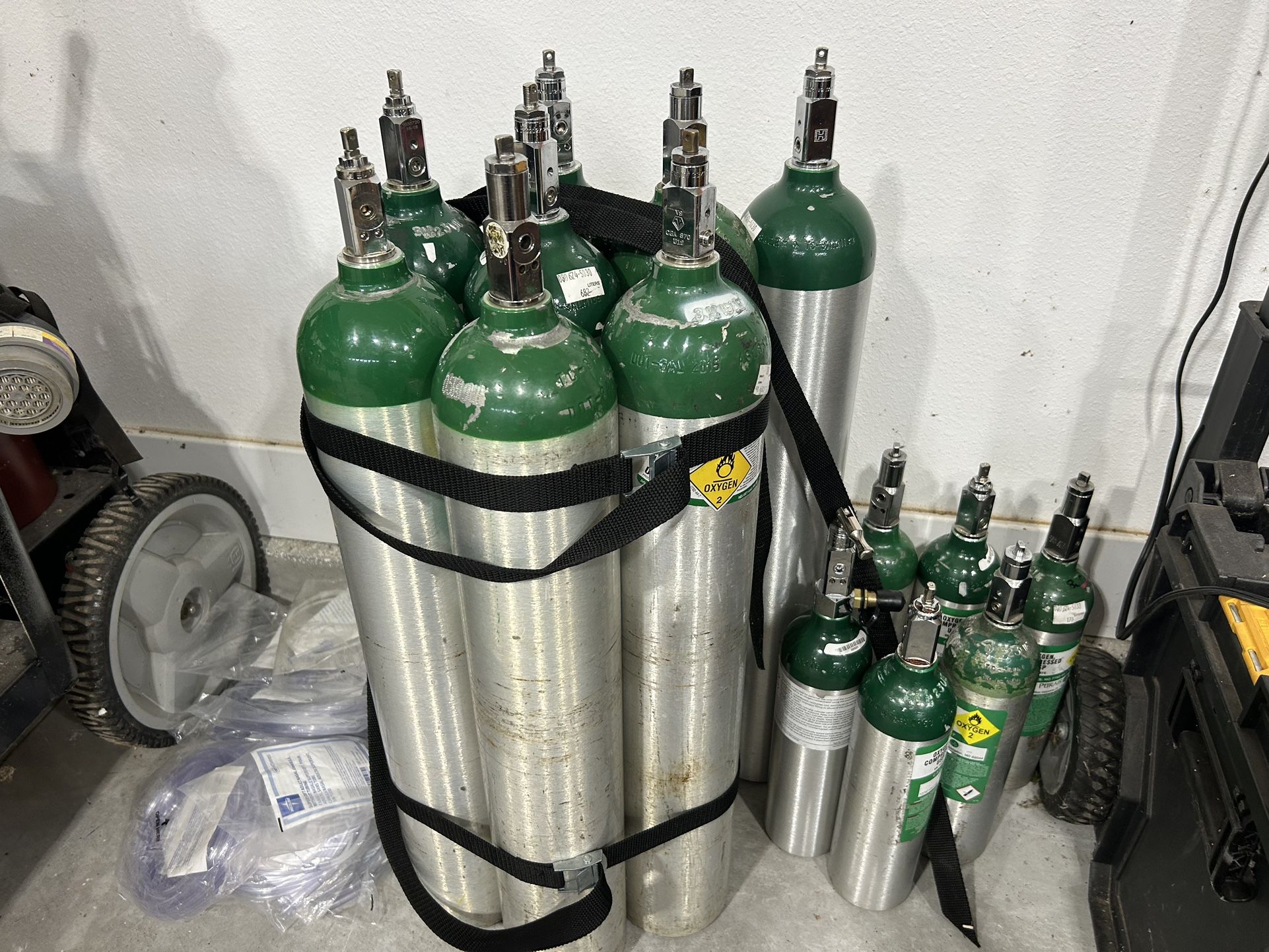 Oxygen Cylinder Tanks 