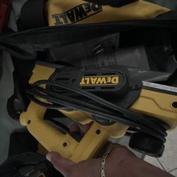 DEWALT 20V MAX XR Cordless Brushless 3-1/4 in. Planer
