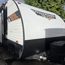 Rv Travel Trailer 2022  27 Ft 