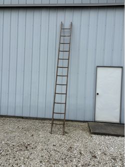 12’ Vintage Wood Ladder