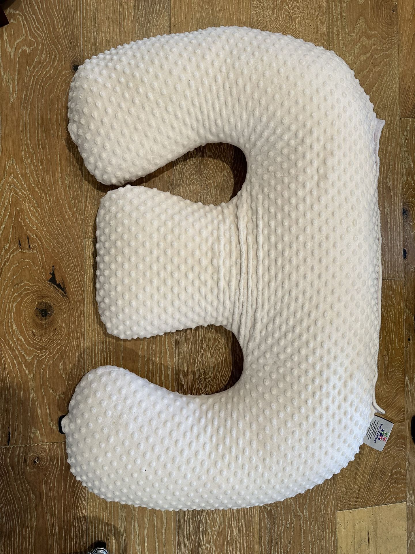Twin Z Nursing Pillow!