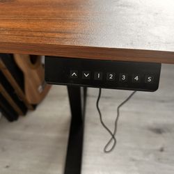 Standing desk