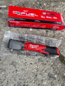 Milwaukee M12 FUEL 1/2" Right Angle Impact Wrench