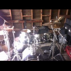 Fully Loaded Drum Set With Extras