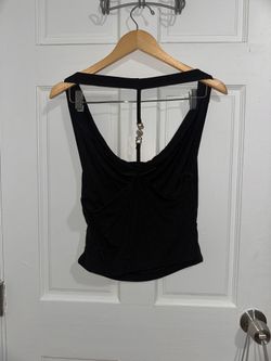 Backless top
