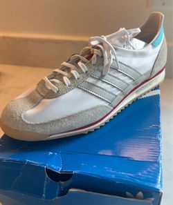 New Adidas Shoes (8.5 mens/approx 9.5-10 womens)