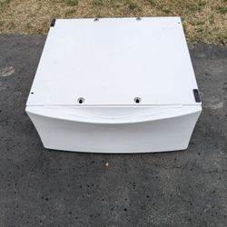 Washer Or Dryer pedalstall 