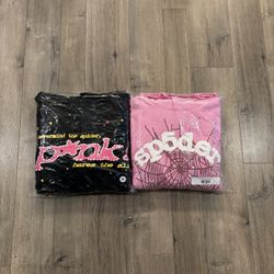 Spider Hoodie Black and Pink Brand New Size medium and large
