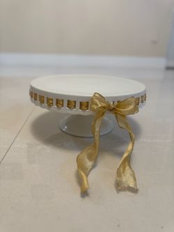 White Ceramic Pedestal Cake Stand with Gold Ribbon