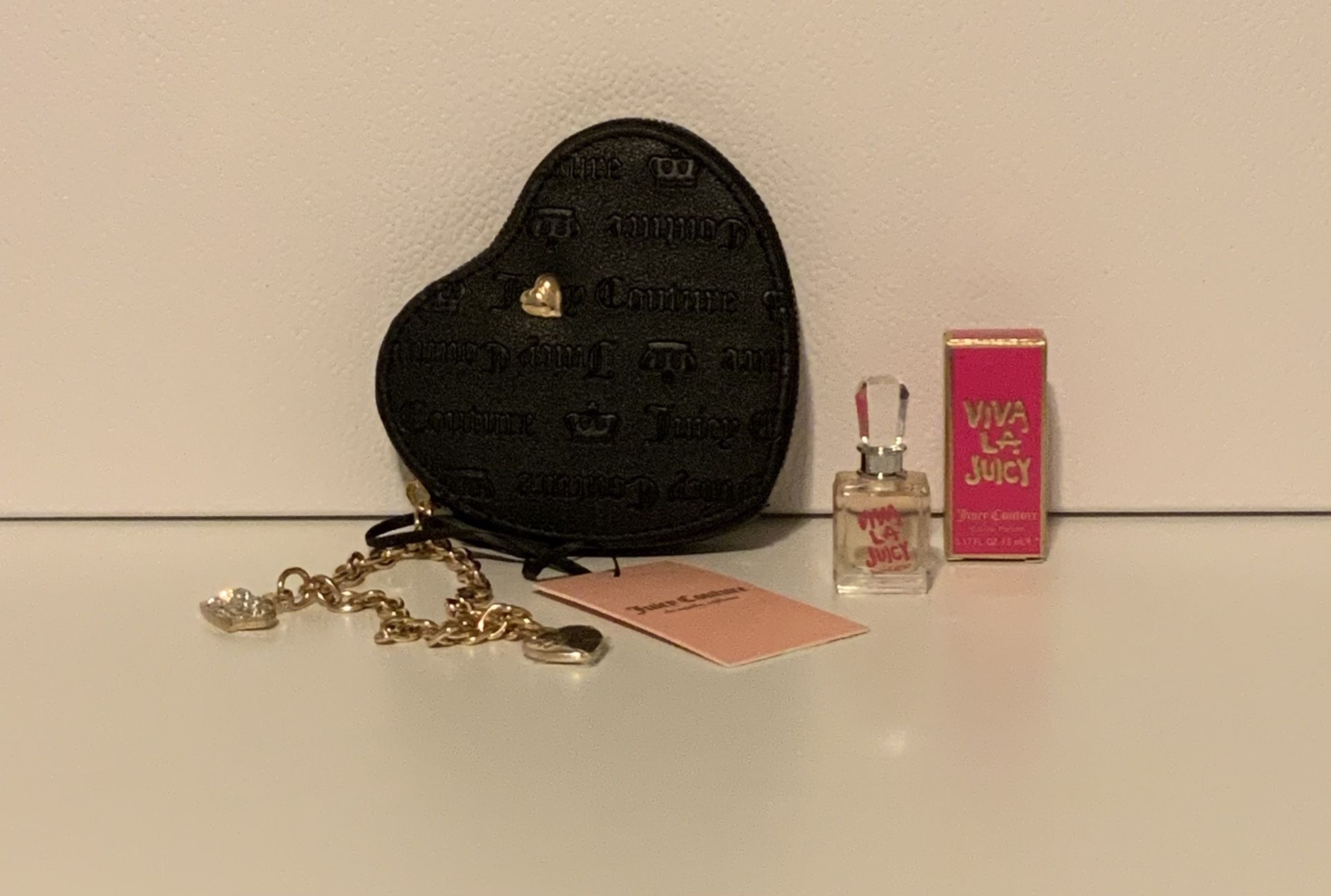 Juicy Couture Wallet Wristlet And Mini Perfume 