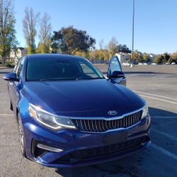 2019 KIA Optima