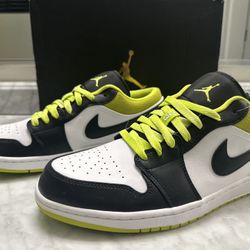 Jordan Mens 1 Low CK3022 003 Black Cyber 