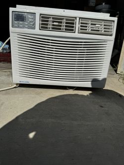 Electronic Window Air Frigidaire AC