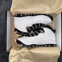 DS Jordan 10 Steel Size Gs 5.5y