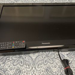 Panasonic Viera 32” TV Excellent Condition 