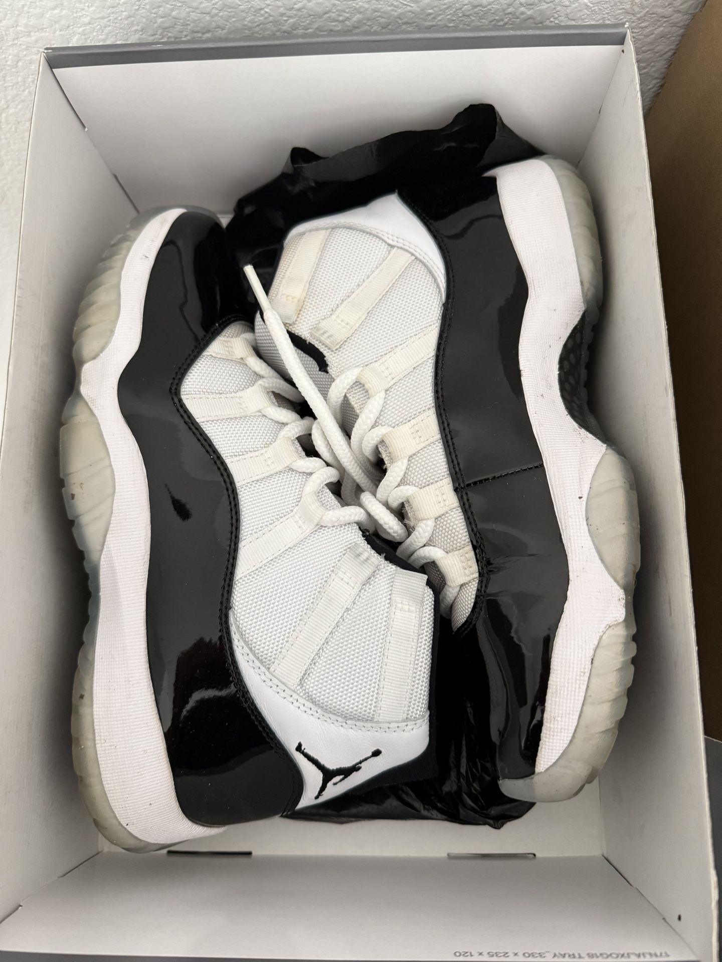 Air Jordan 11