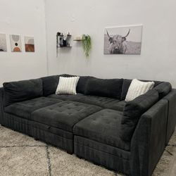 Thomasville Sectional Modular Couch - Free Delivery 