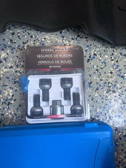 Lexus wheel locks