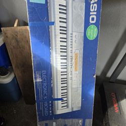 Casio ELECTRONIC KEYBOARD 