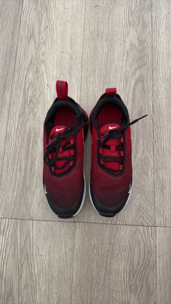 Nike shoes 1Y