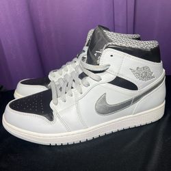 Nike Air Jordan 1 Mid “Pure Platinum”Shoes Size 11 NO Box. Excellent Condition
