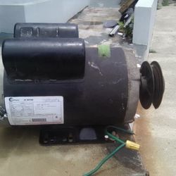 Motor De A/C  Central..    (  Cayey )